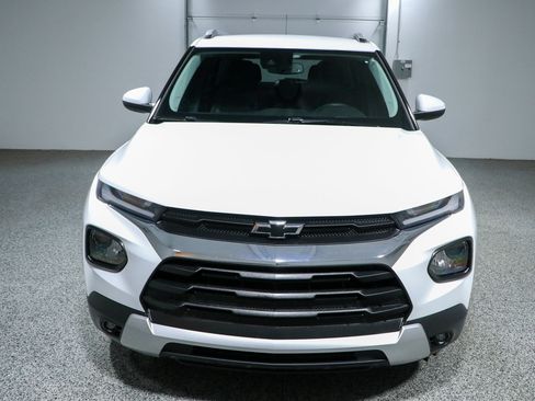 Used 2023 Chevrolet TrailBlazer LT w/ Convenience Package FWD image 4