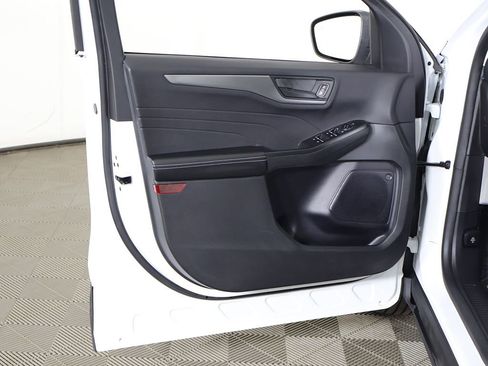 Used 2023 Ford Escape Active image 23