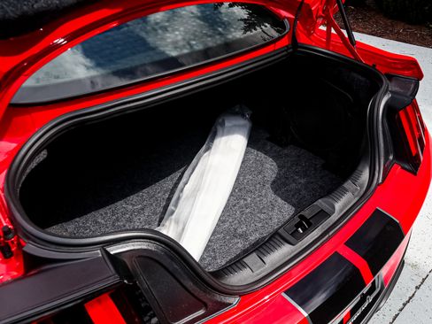 Used 2019 Ford Mustang Shelby GT350 w/ Technology Package RWD image 31