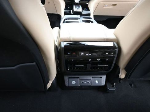 Used 2023 Acura MDX SH-AWD w/ Advance Package image 17