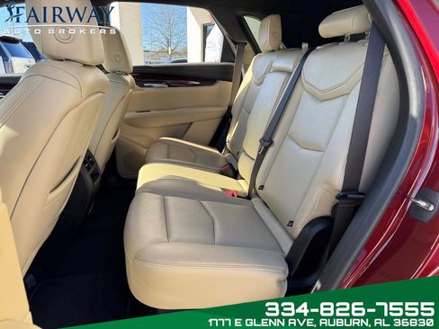 Used 2018 Cadillac XT5 Luxury image 11