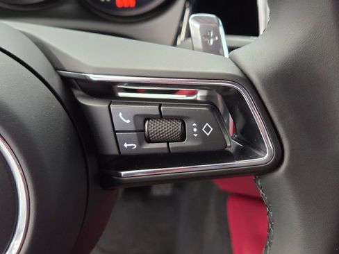 Certified 2026 Porsche Macan S AWD/4WD image 19