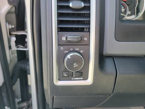 Used 2016 RAM 1500 Big Horn AWD/4WD image 15