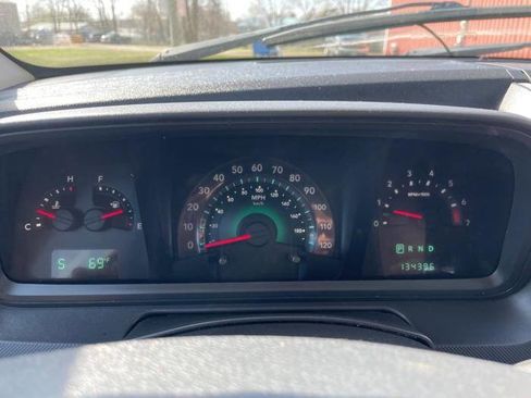 Used 2010 Dodge Journey SXT w/ Flexible Seating Group FWD image 38