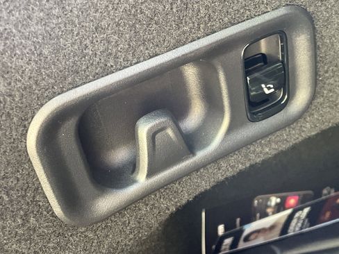 New 2026 Mercedes-Benz E 350 Sedan image 10