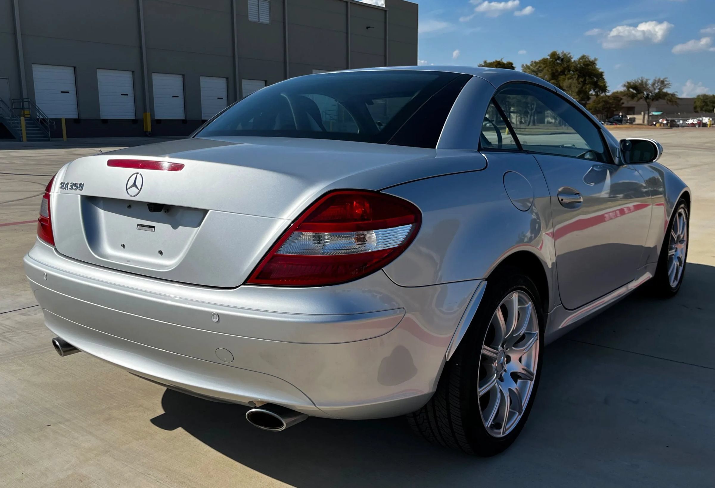 Used 2005 Mercedes-Benz SLK 350 image 7