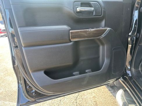 Used 2022 Chevrolet Silverado 1500 LT image 10