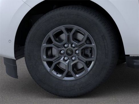 New 2026 Ford Expedition Active image 19