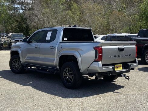 Used 2024 Toyota Tacoma SR5 image 5
