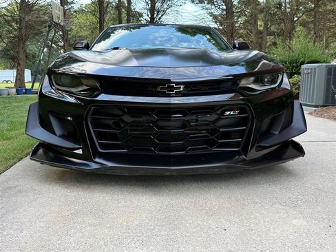 Used 2018 Chevrolet Camaro ZL1 RWD image 24