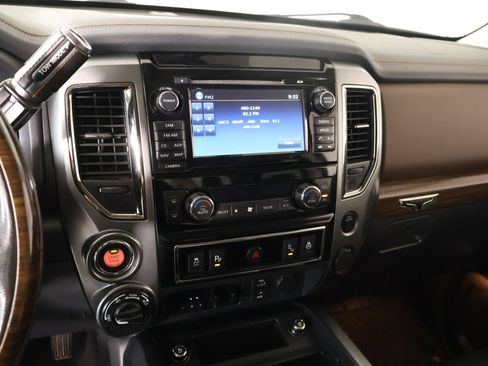Used 2017 Nissan Titan Platinum Reserve AWD/4WD image 5