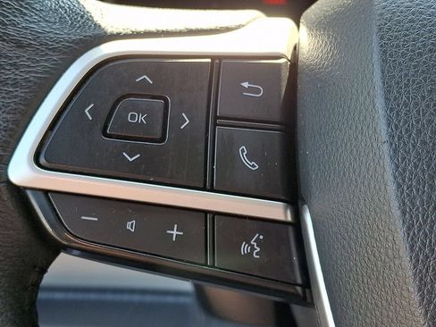 Certified 2024 Toyota Sienna XLE FWD image 21