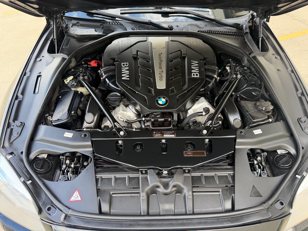Used 2012 BMW 650i Convertible RWD image 31