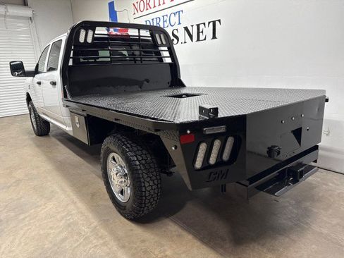 Used 2024 RAM 2500 Tradesman w/ Chrome Appearance Group image 8