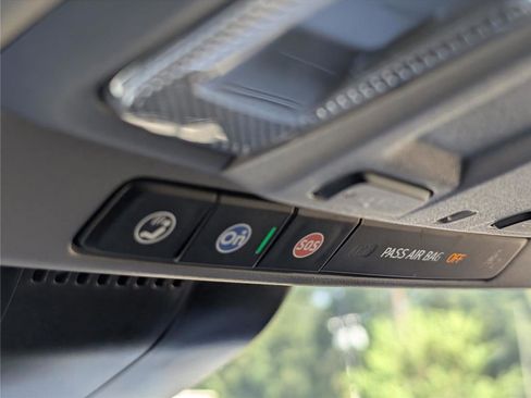 Used 2024 GMC Sierra 1500 SLT image 27