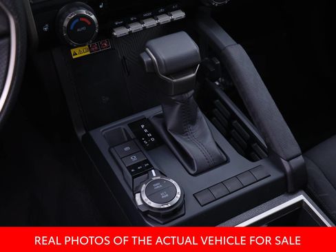 Certified 2025 Toyota Tacoma SR5 AWD/4WD image 12