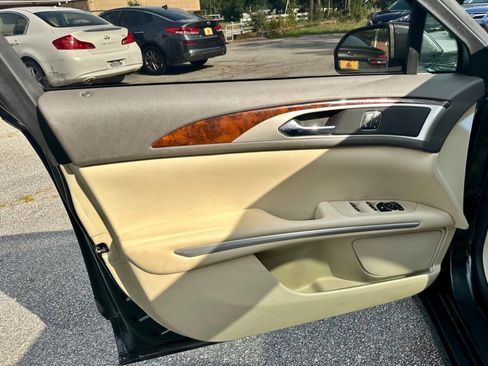 Used 2014 Lincoln MKZ w/ Equipment Group 102A Reserve image 11