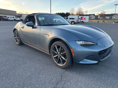 Used 2016 MAZDA MX-5 Miata Grand Touring image 3