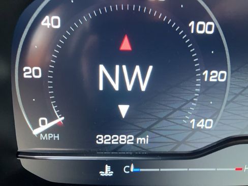 Certified 2023 GMC Yukon SLT w/ SLT Premium Package image 19