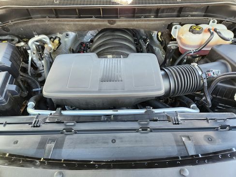 Used 2023 Chevrolet Suburban High Country AWD/4WD image 23
