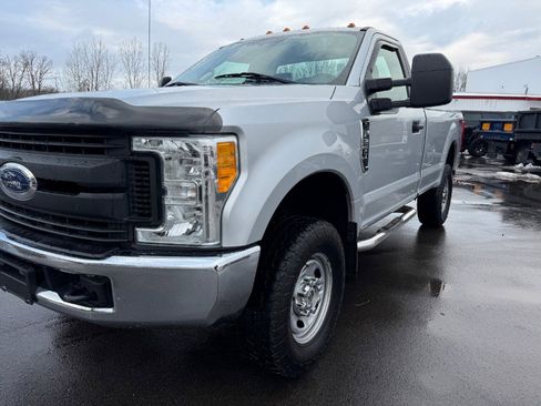 Used 2017 Ford F250 XL w/ XL Value Package image 9