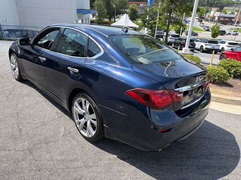 Used 2017 INFINITI Q70 3.7 w/ Sport Package RWD image 9
