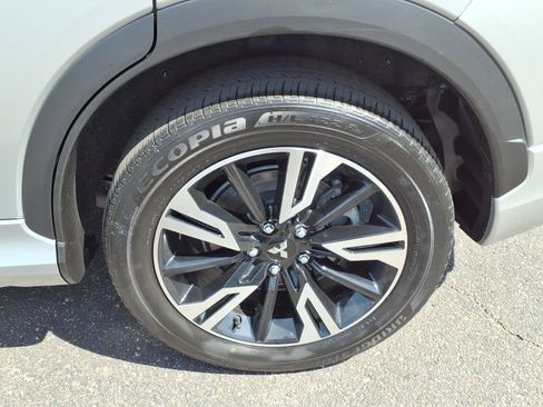 Used 2024 Mitsubishi Eclipse Cross SE AWD/4WD image 12
