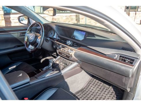Used 2018 Lexus ES 350 image 13