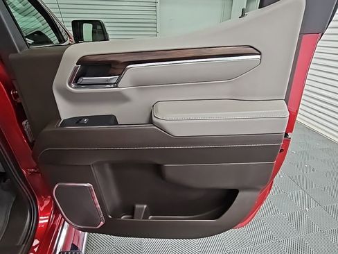 Used 2023 GMC Sierra 1500 SLT w/ SLT Premium Plus Package image 39