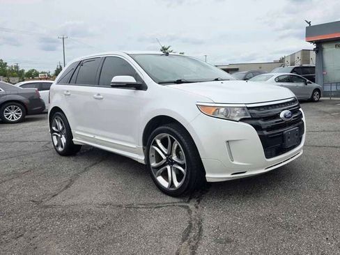 Used 2014 Ford Edge Sport w/ Driver Entry Package AWD/4WD image 9