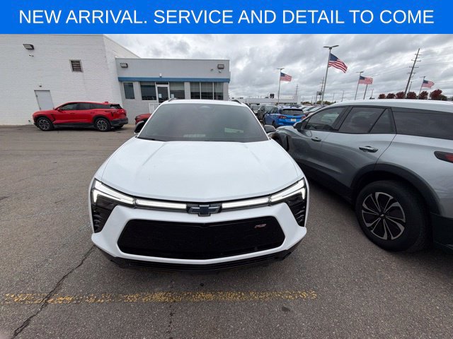 Used 2024 Chevrolet Blazer EV RS AWD/4WD image 3
