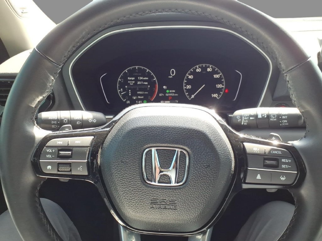 Used 2025 Honda Pilot Touring image 23