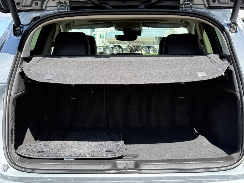 Used 2023 Buick Envision Avenir AWD/4WD image 41