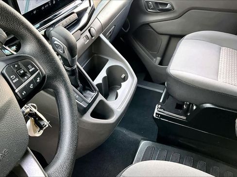 Used 2024 Ford Transit 350 XLT image 15