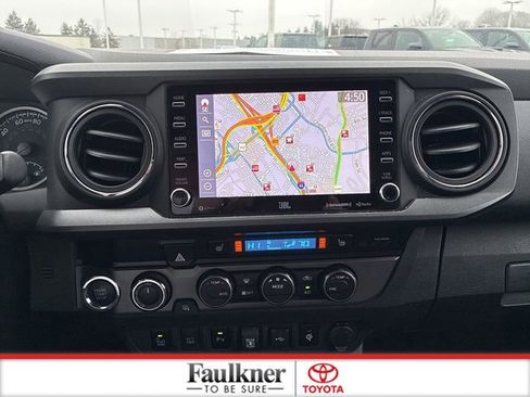 Certified 2020 Toyota Tacoma TRD Off-Road w/ TRD Premium Off Road Package image 32