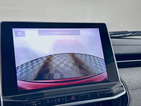 Used 2022 Jeep Compass Latitude image 22