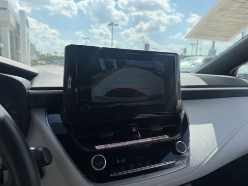 Used 2025 Toyota Corolla SE FWD image 36