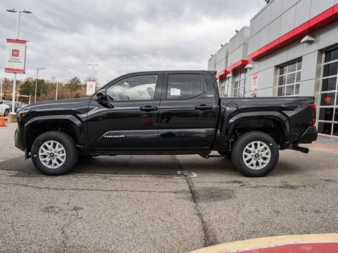 New 2026 Toyota Tacoma SR5 image 4