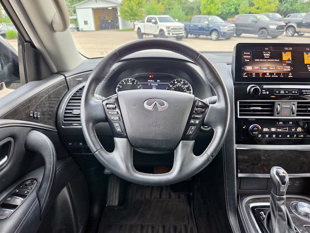Used 2023 INFINITI QX80 Luxe w/ Cargo Package AWD/4WD image 16