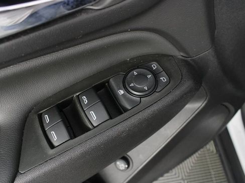 Used 2024 Chevrolet Equinox LT w/ LPO, Floor Liner Package image 15