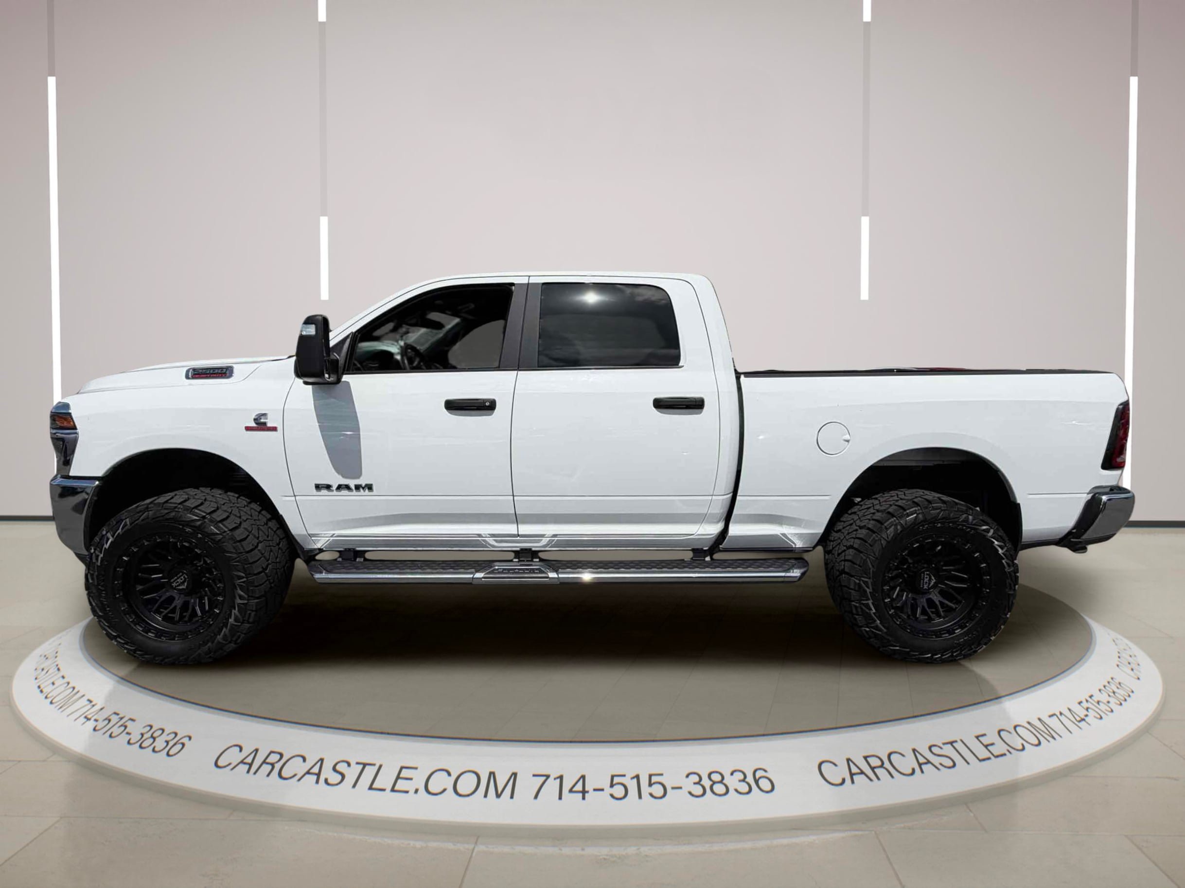 Used 2025 RAM 2500 Big Horn AWD/4WD image 2