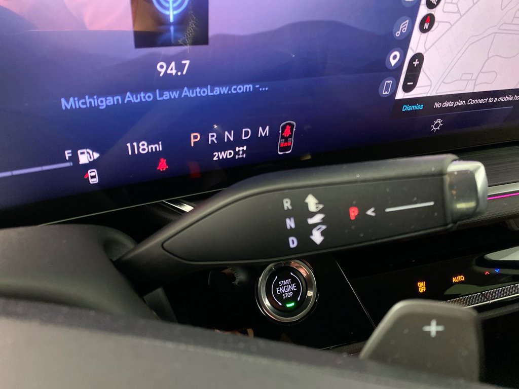 Used 2025 Buick Envision Preferred AWD/4WD image 20