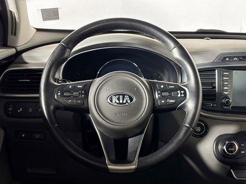Used 2018 Kia Sorento SX image 14