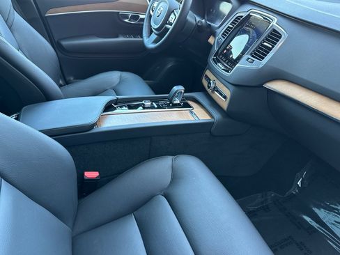 Used 2025 Volvo XC90 T8 Core w/ Protection Package Premier AWD/4WD image 18