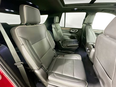Used 2021 Chevrolet Tahoe Premier w/ Premium Package AWD/4WD image 36