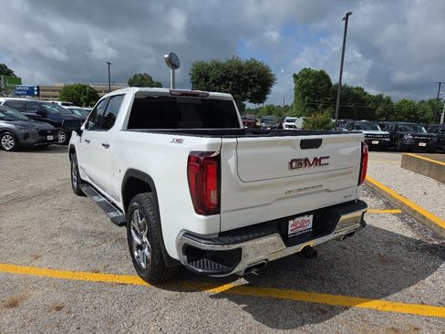 Used 2024 GMC Sierra 1500 SLT AWD/4WD image 7