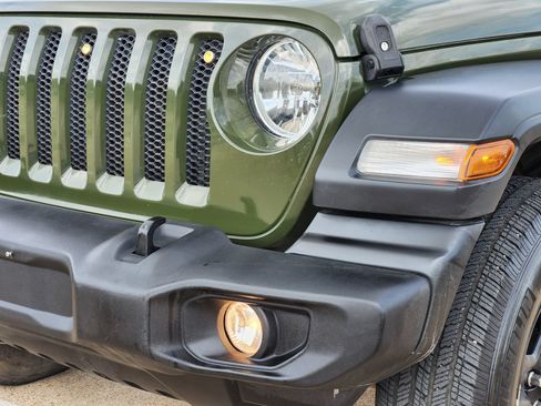 Used 2022 Jeep Wrangler Unlimited Sport AWD/4WD image 10