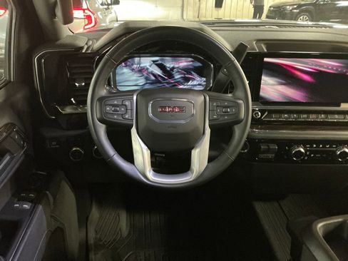 Used 2023 GMC Sierra 1500 Elevation AWD/4WD image 17