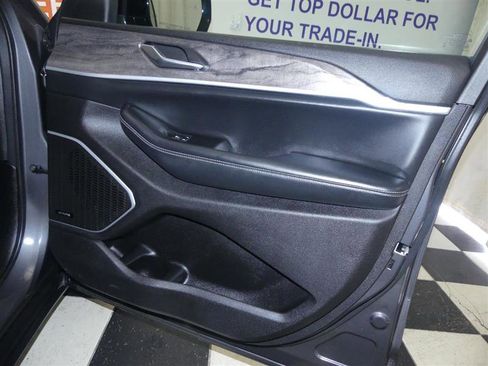 Used 2024 Jeep Grand Cherokee Limited 4xe image 24