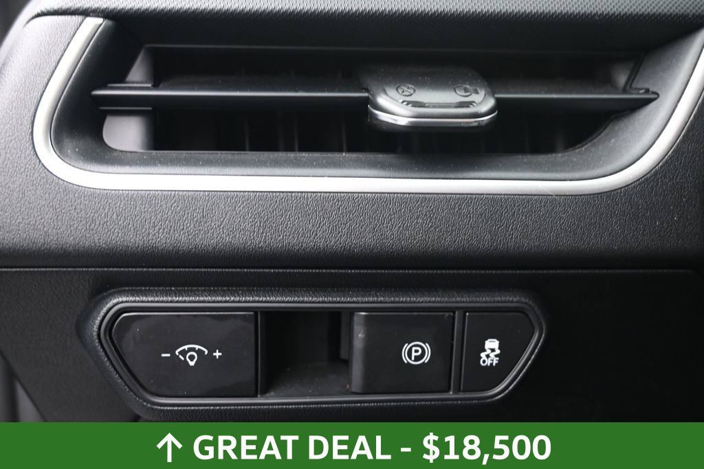 Used 2025 Kia K4 FWD image 20